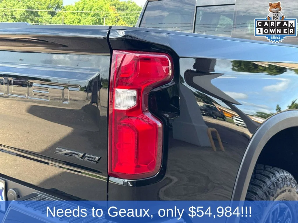 Used 2025 Black Chevrolet ZR2 image 19