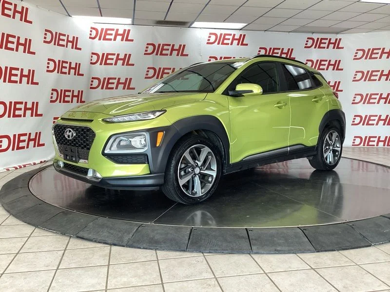 Used 2020 Green Hyundai Limited image 3