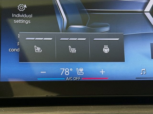 New 2026 Alpine White BMW xDrive40i image 21