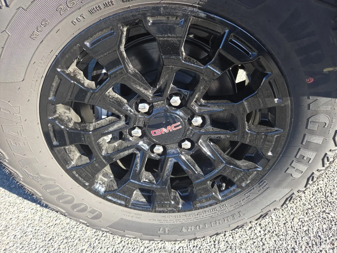 New 2026 Sterling Metallic GMC Elevation image 11