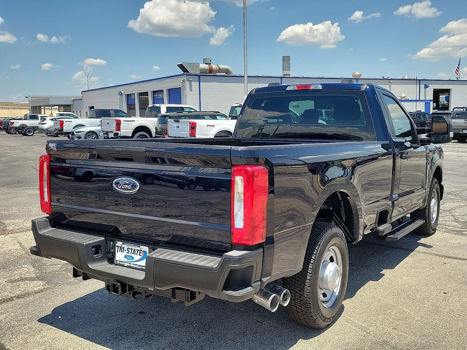 New 2025 Antimatter Blue Metallic Ford F-350&reg; XL image 4