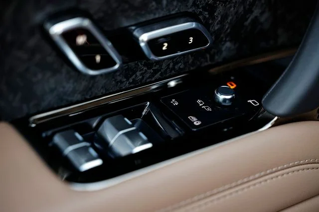 2025 Land Rover Range Rover Sport SE - Photo 19