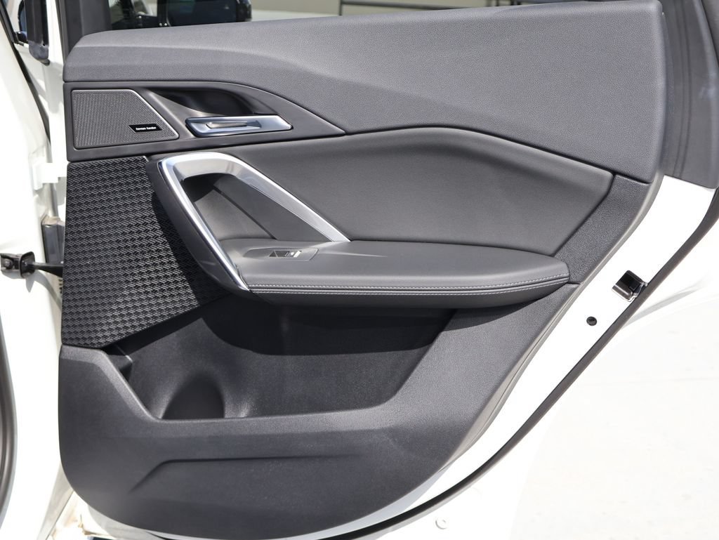 Used 2026 Alpine White BMW M35i image 16