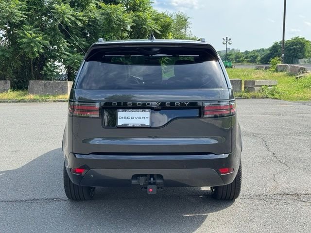New 2026 Carpathian Grey Land Rover Dynamic SE image 4