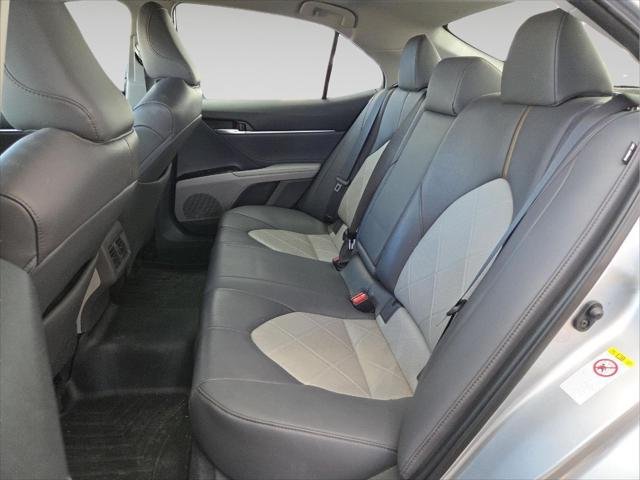 Certified Used 2018 CELESTIAL SILVER Toyota  image 14