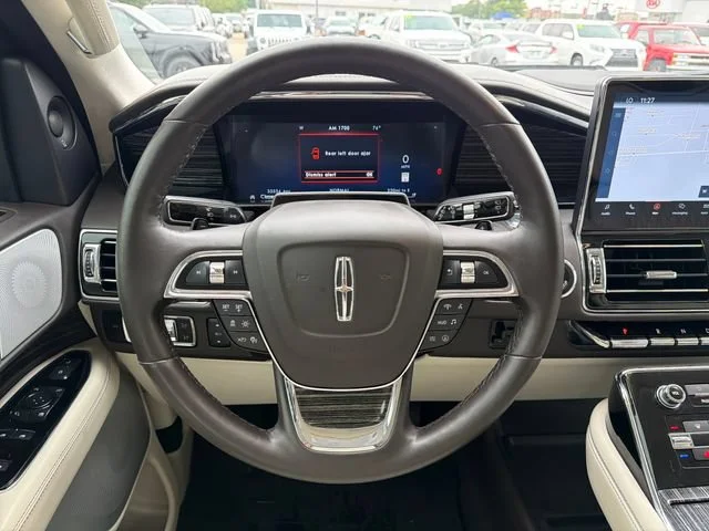 Used 2024  Lincoln Black Label image 10