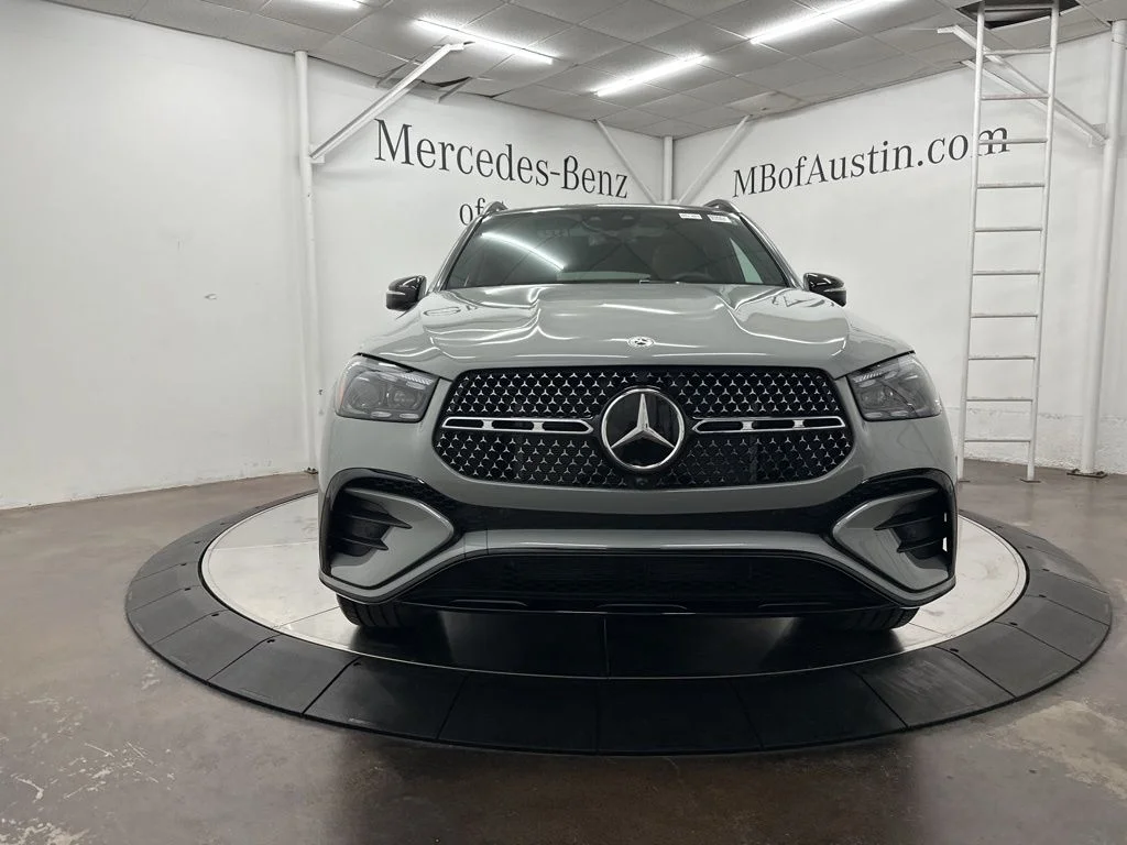 New 2026 White Mercedes-Benz GLE 580 image 2