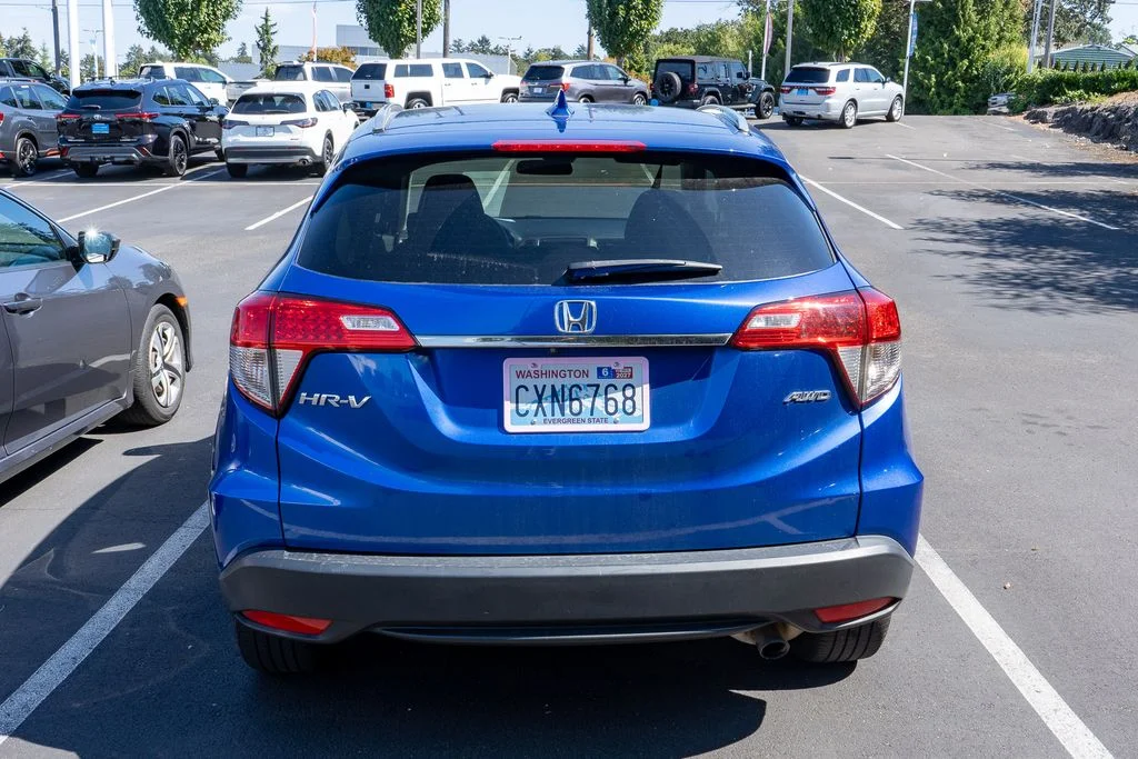 Used 2019  Honda EX image 4