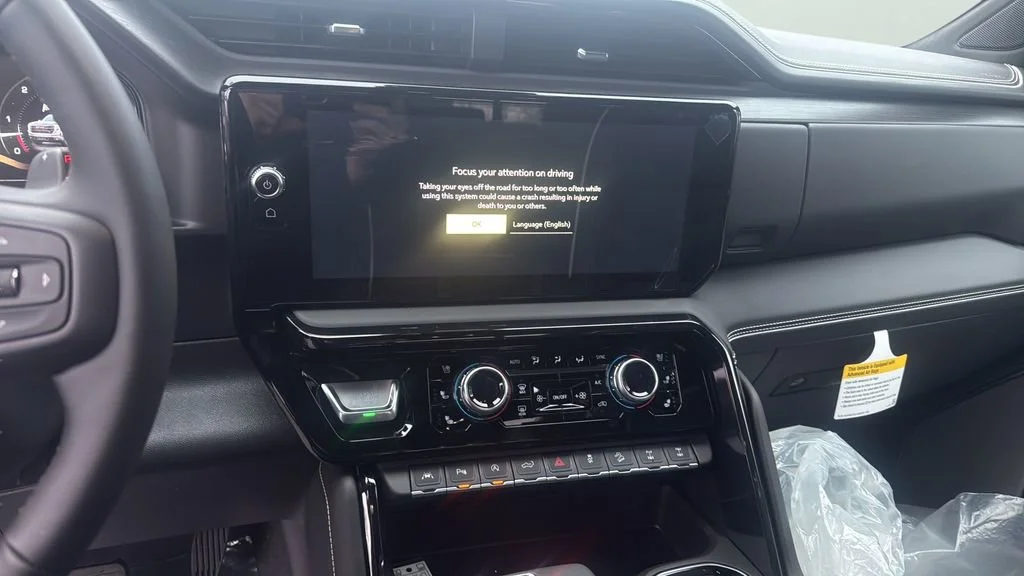 2026 GMC Sierra 1500 AT4X - Photo 9