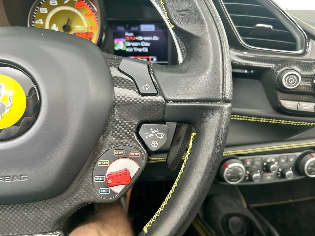 Used 2017 Giallo Modena Ferrari  image 20