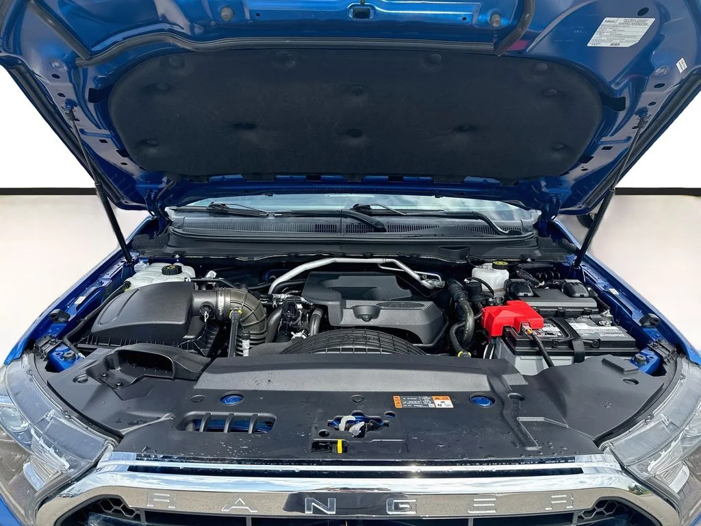 Certified Used 2020 Lightning Blue Metallic Ford Lariat image 20