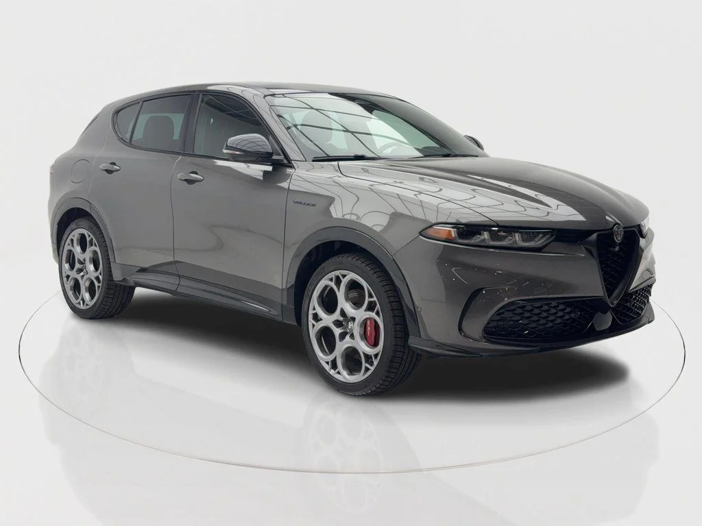 2024 Alfa Romeo Tonale Veloce's photo