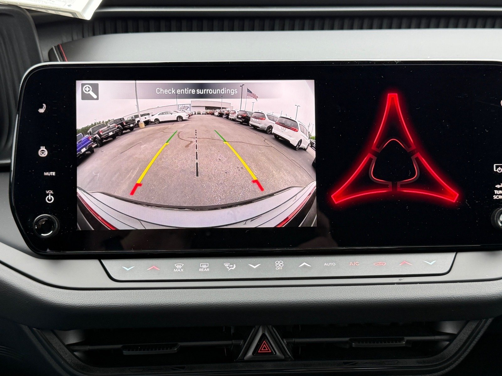 New 2026 Diamond Black Crystal Pearlcoat Dodge R/T 4 Door AWD image 9