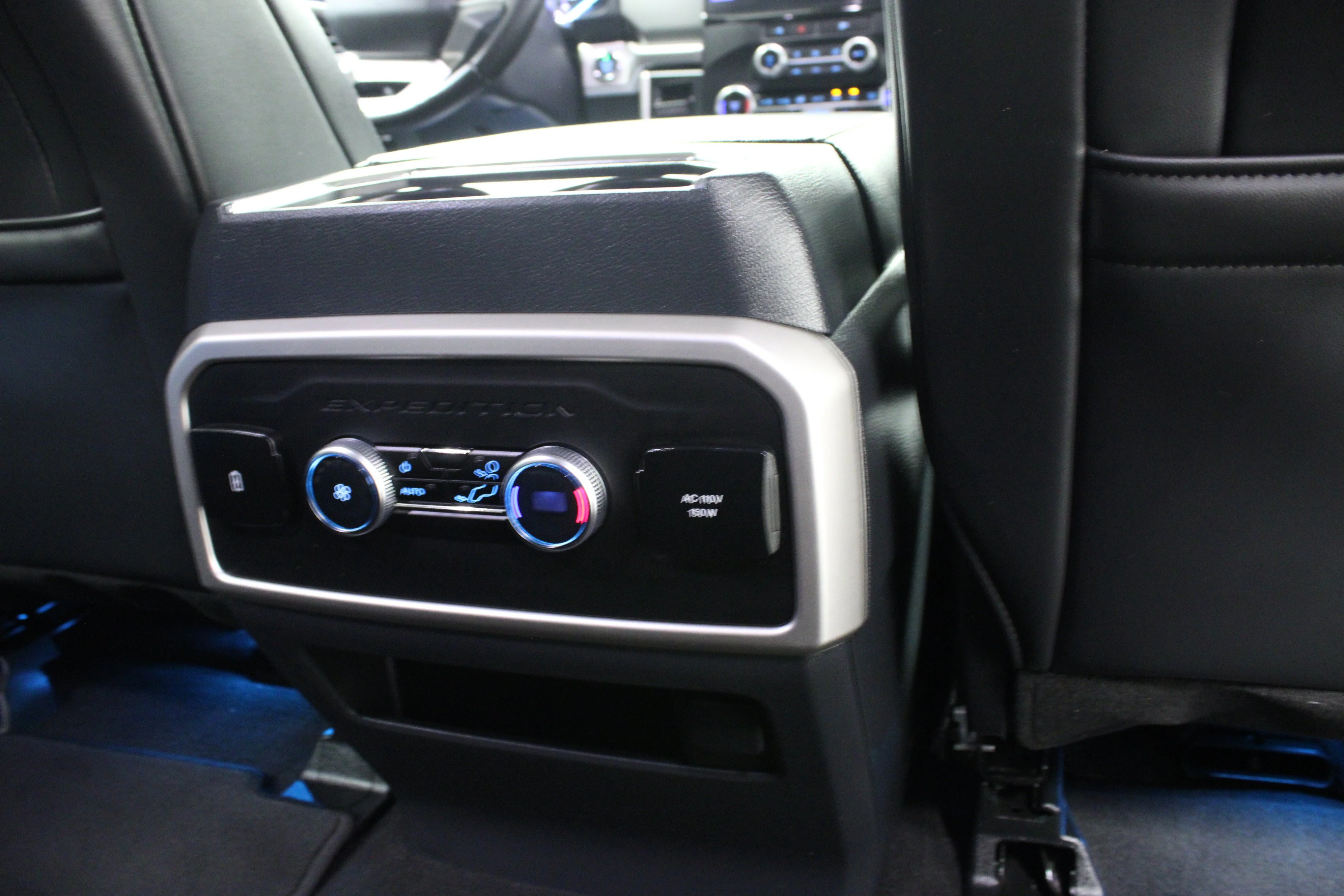 Used 2024 Gray Metallic Ford XLT image 15