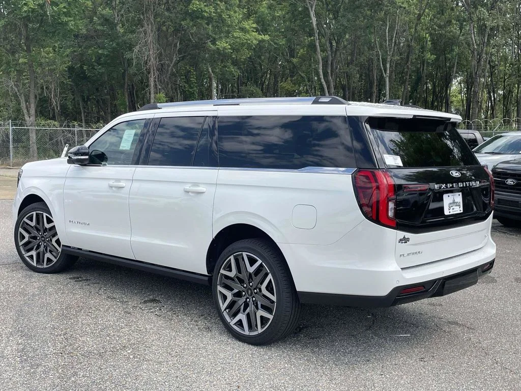New 2027 White Ford Platinum image 5