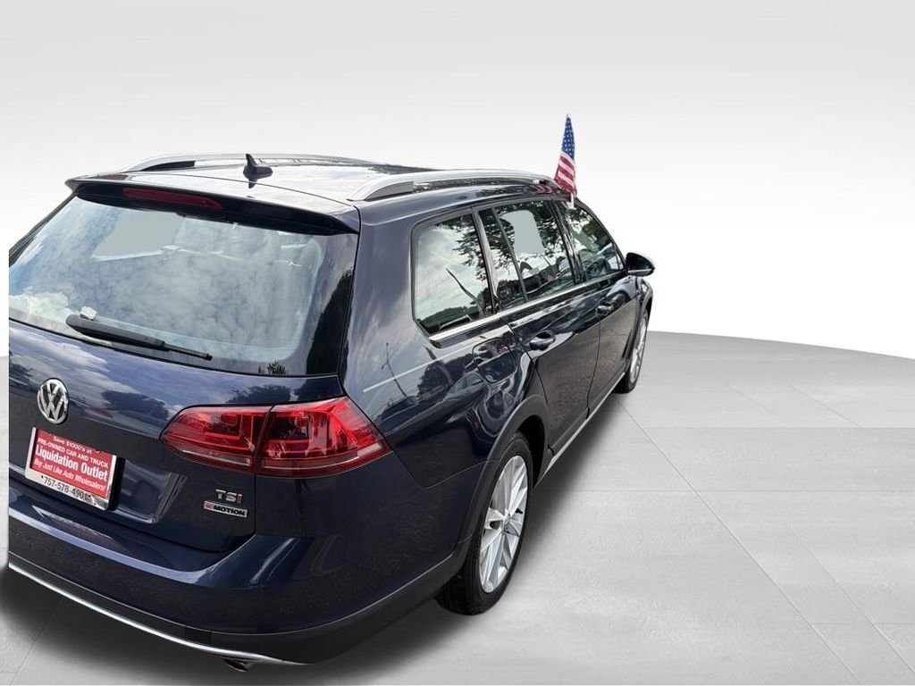 Used 2017 Blue Volkswagen TSI SE image 6