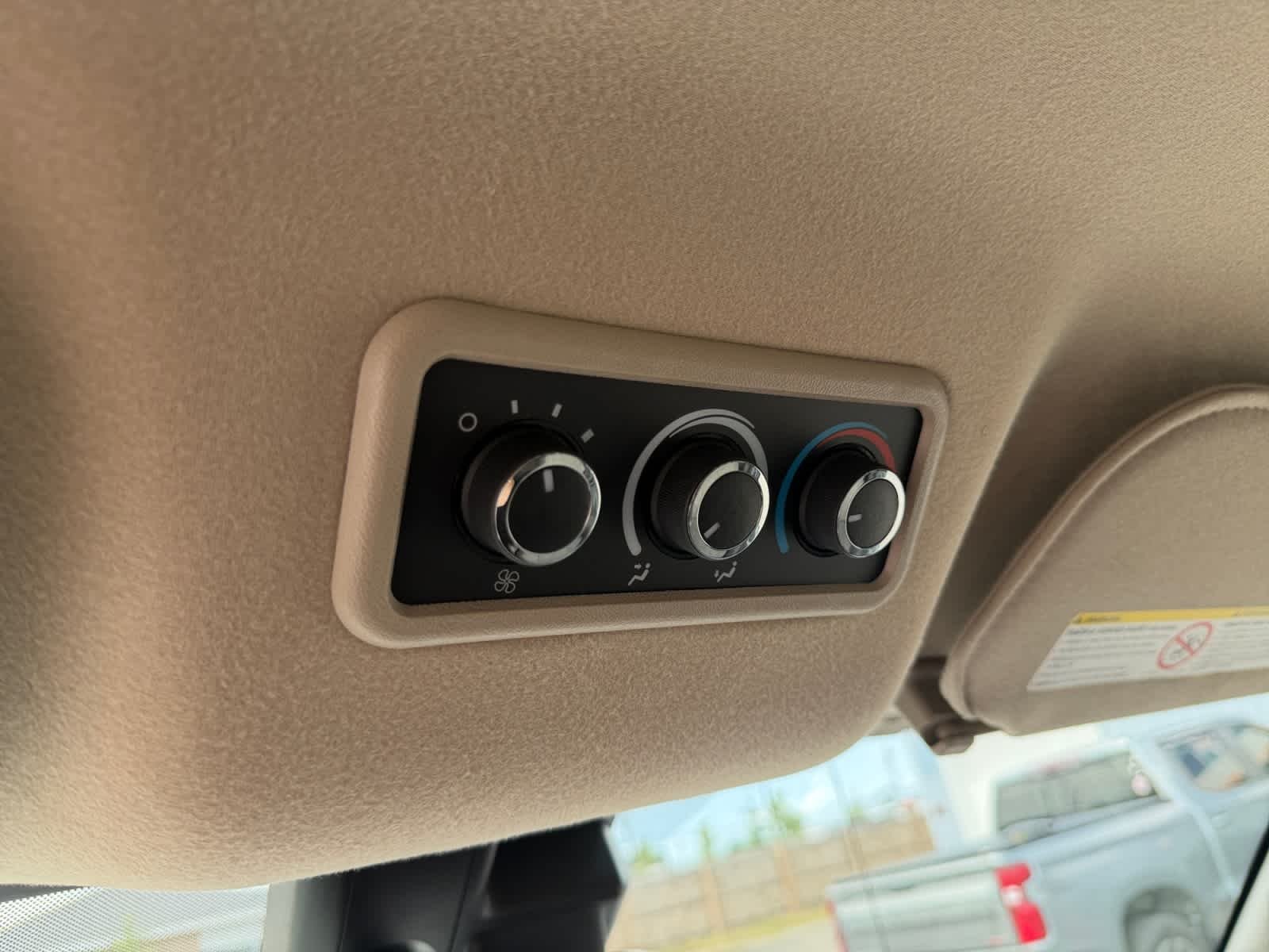 Used 2025 Summit White Chevrolet LT image 25