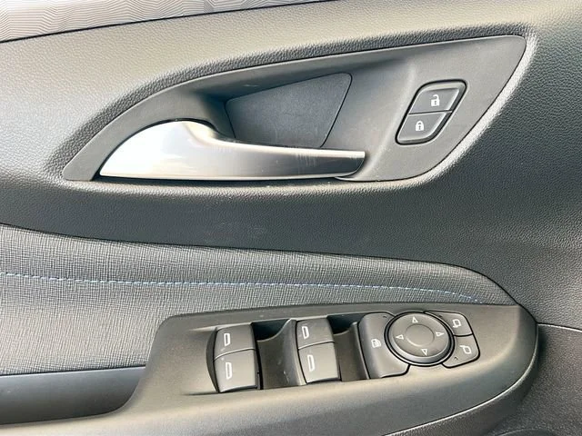 2026 Buick Envista Sport Touring - Photo 13
