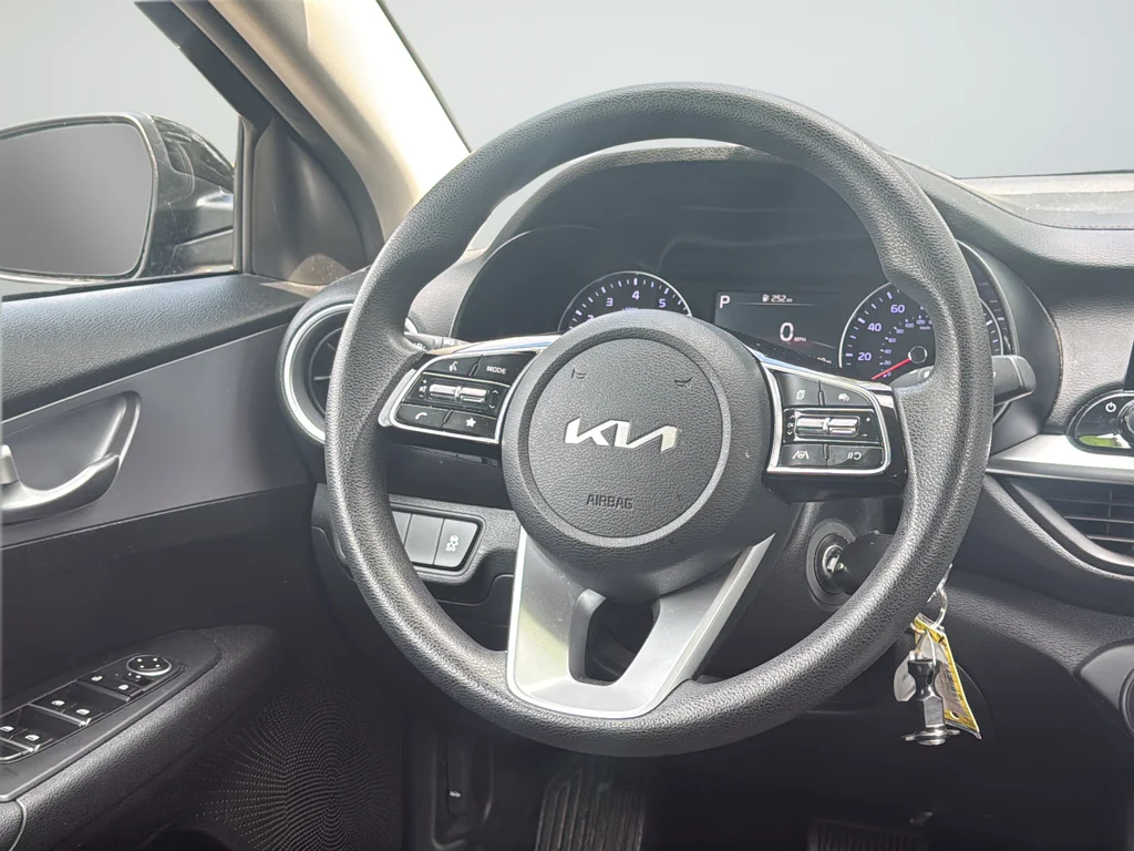 Used 2024 Black Kia LXS image 35