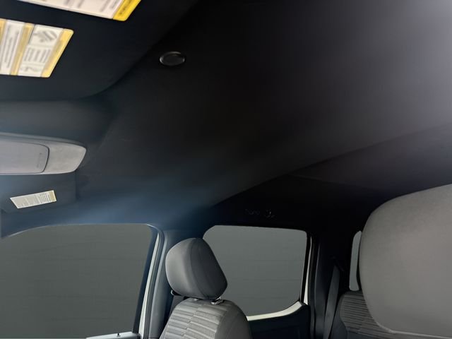 Used 2021 White Ford XL image 17