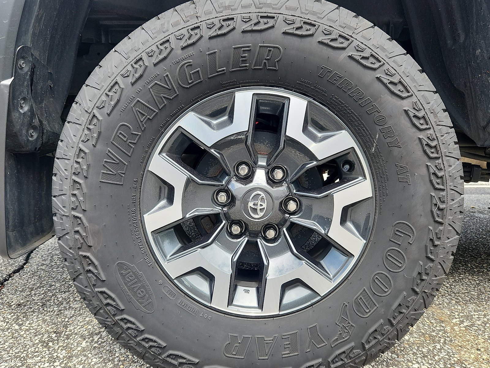 Used 2023 Magnetic Gray Metallic   1G3 Toyota SR5 image 4