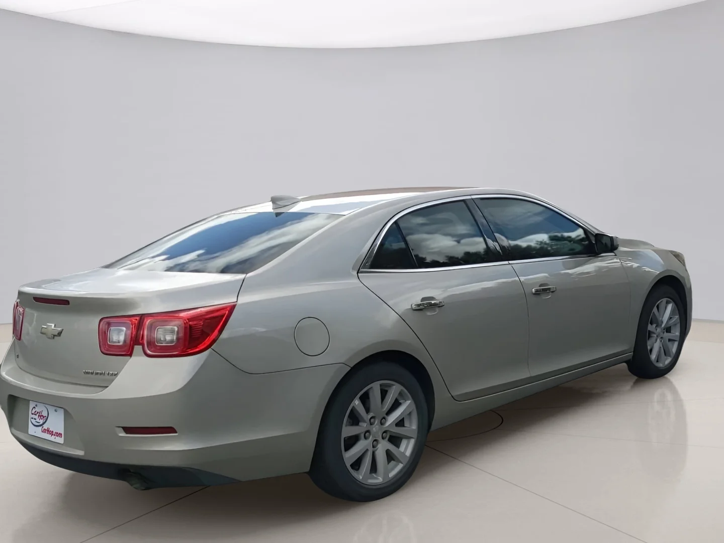 Used 2016 Silver Chevrolet LTZ image 7