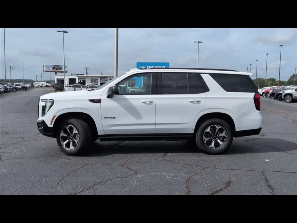 New 2026 Summit White GMC AT4 Ultimate image 29