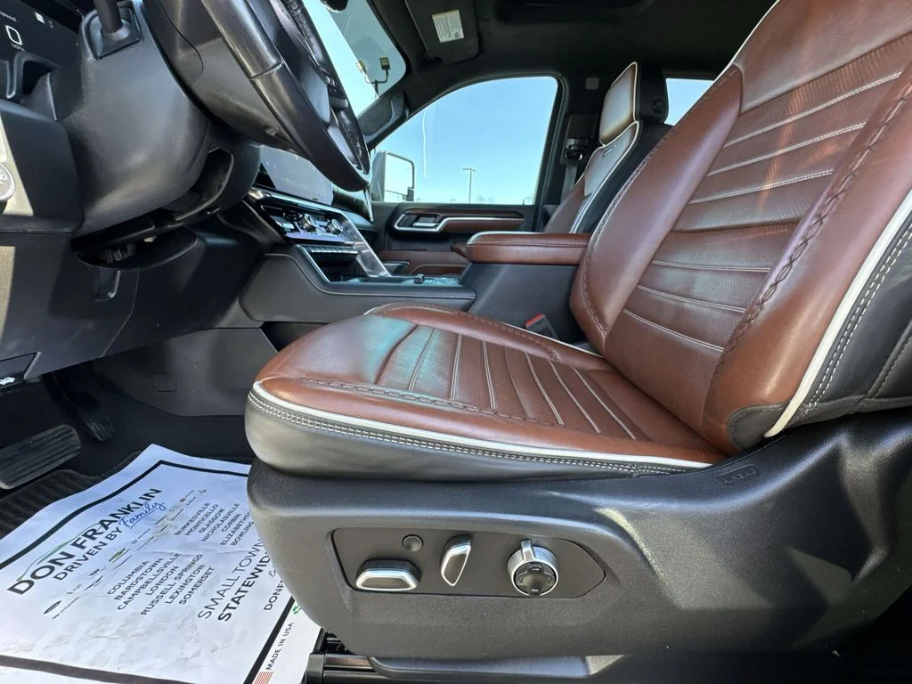 Used 2024 White GMC Denali Ultimate image 12