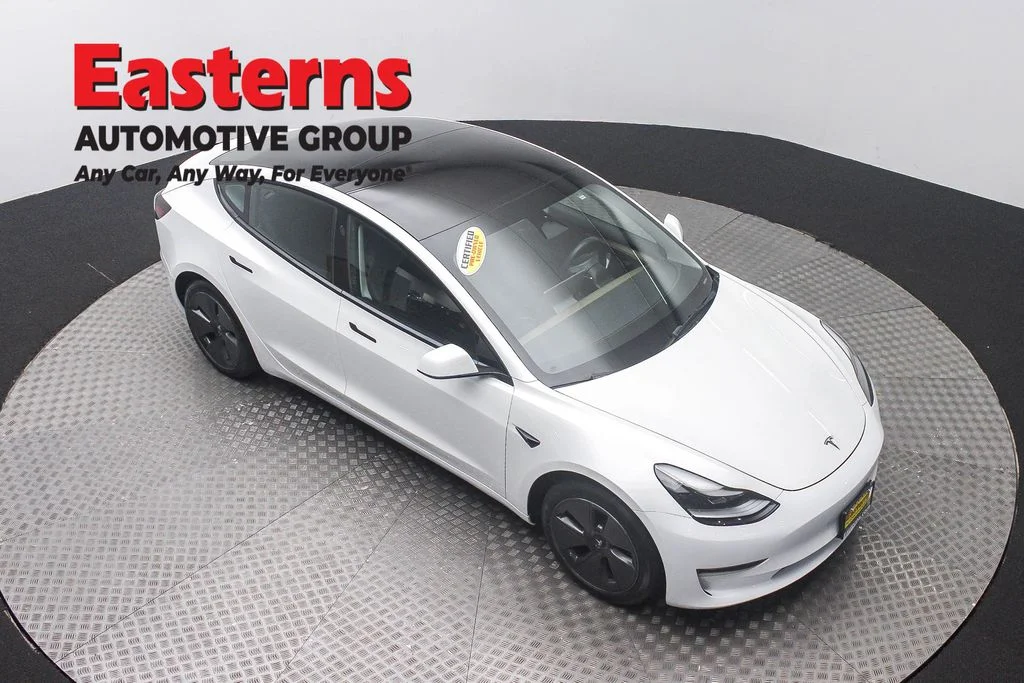 Used 2023 White Tesla Base image 3