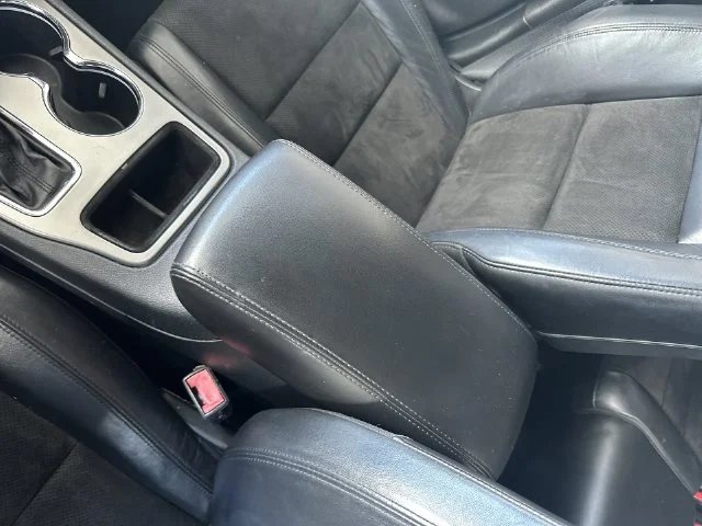 Used 2020 White Jeep Altitude image 22