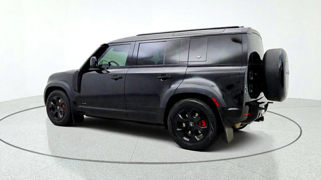 Used 2023 Santorini Black Metallic Land Rover 110 X AWD w/ Explorer Pack, Extended Black Ext. & Towing Pack image 7