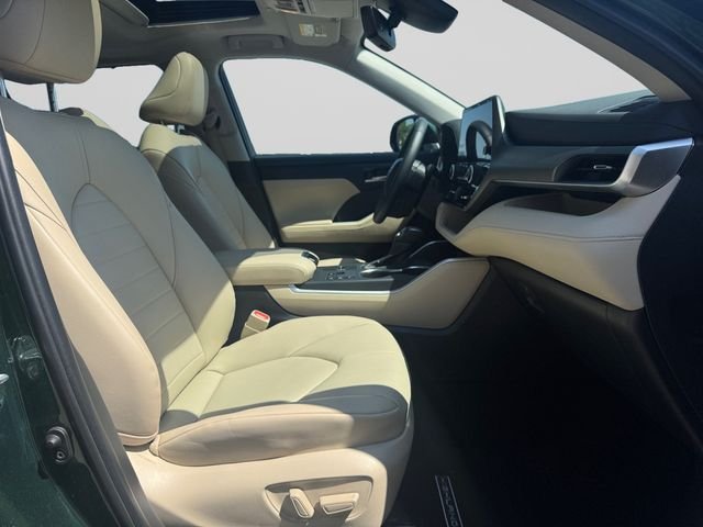 Certified Used 2025 Cypress Toyota XLE image 15
