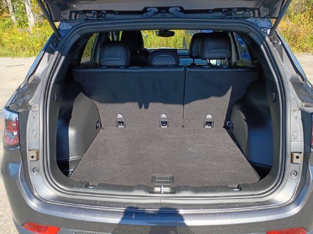 Used 2023 Gray Jeep Limited image 19