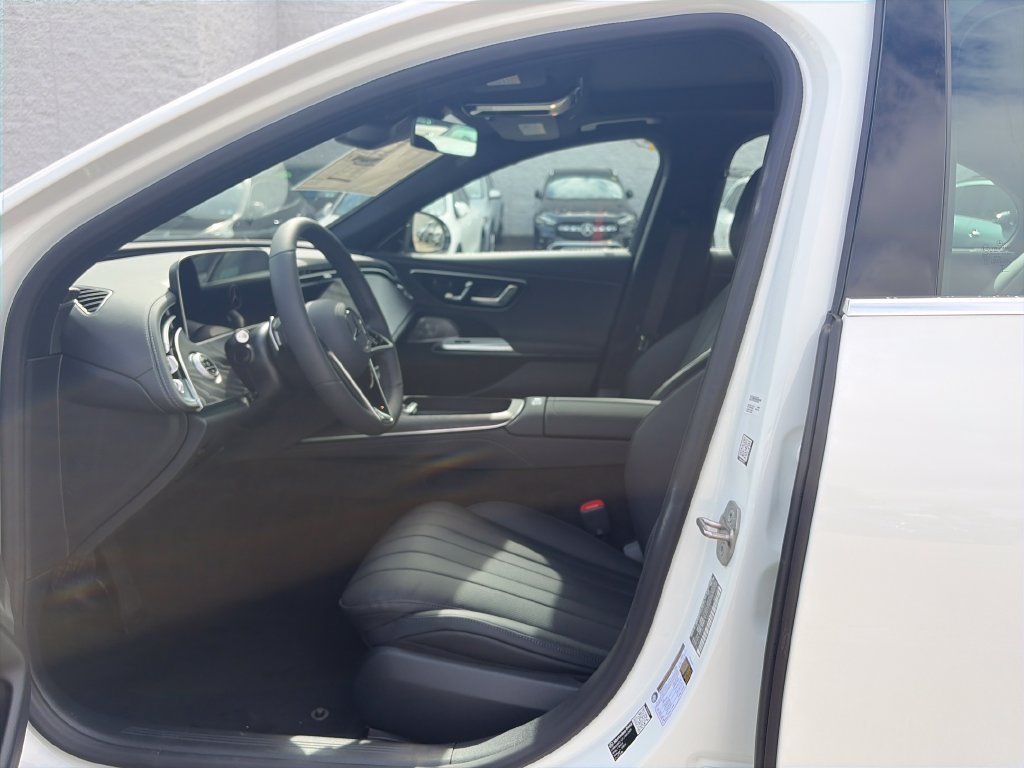 New 2027 Polar White Mercedes-Benz E 350 image 9