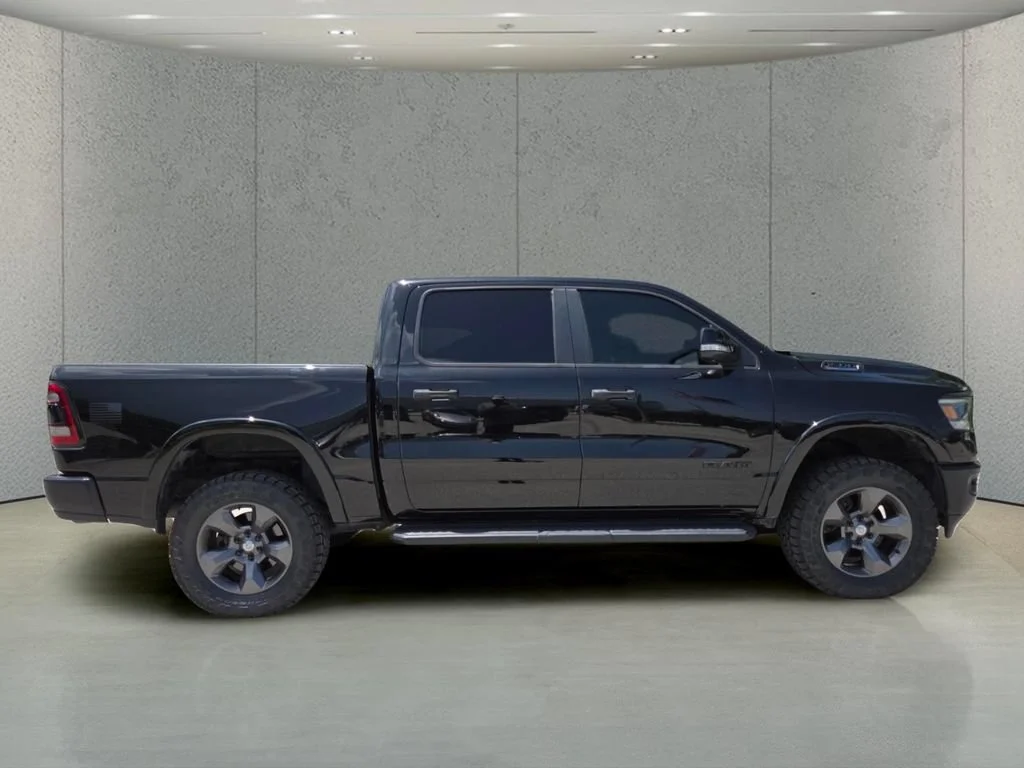 Used 2022 Diamond Black Crystal Pearlcoat Ram Big Horn image 2
