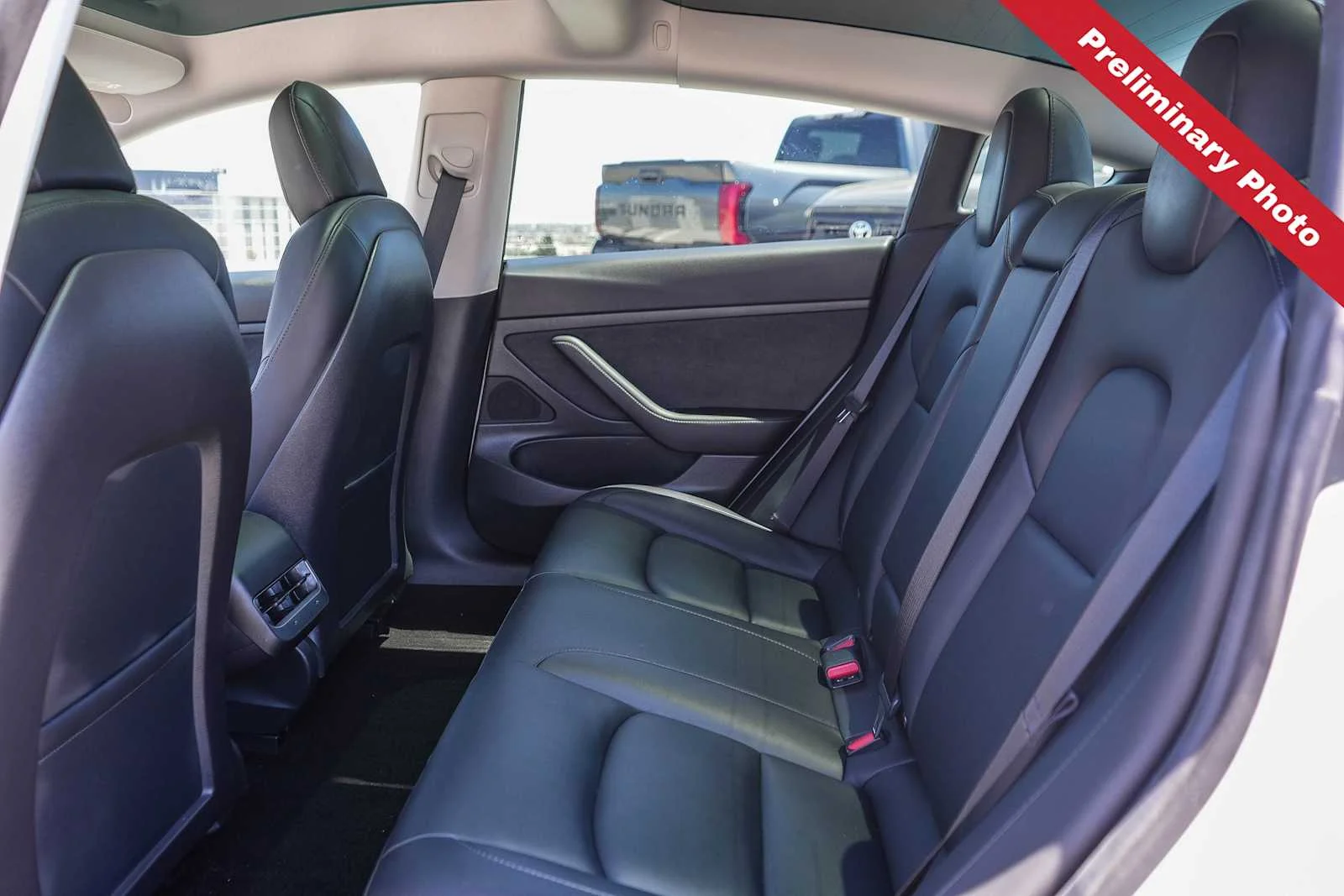Used 2021 White Tesla Standard Range Plus image 13
