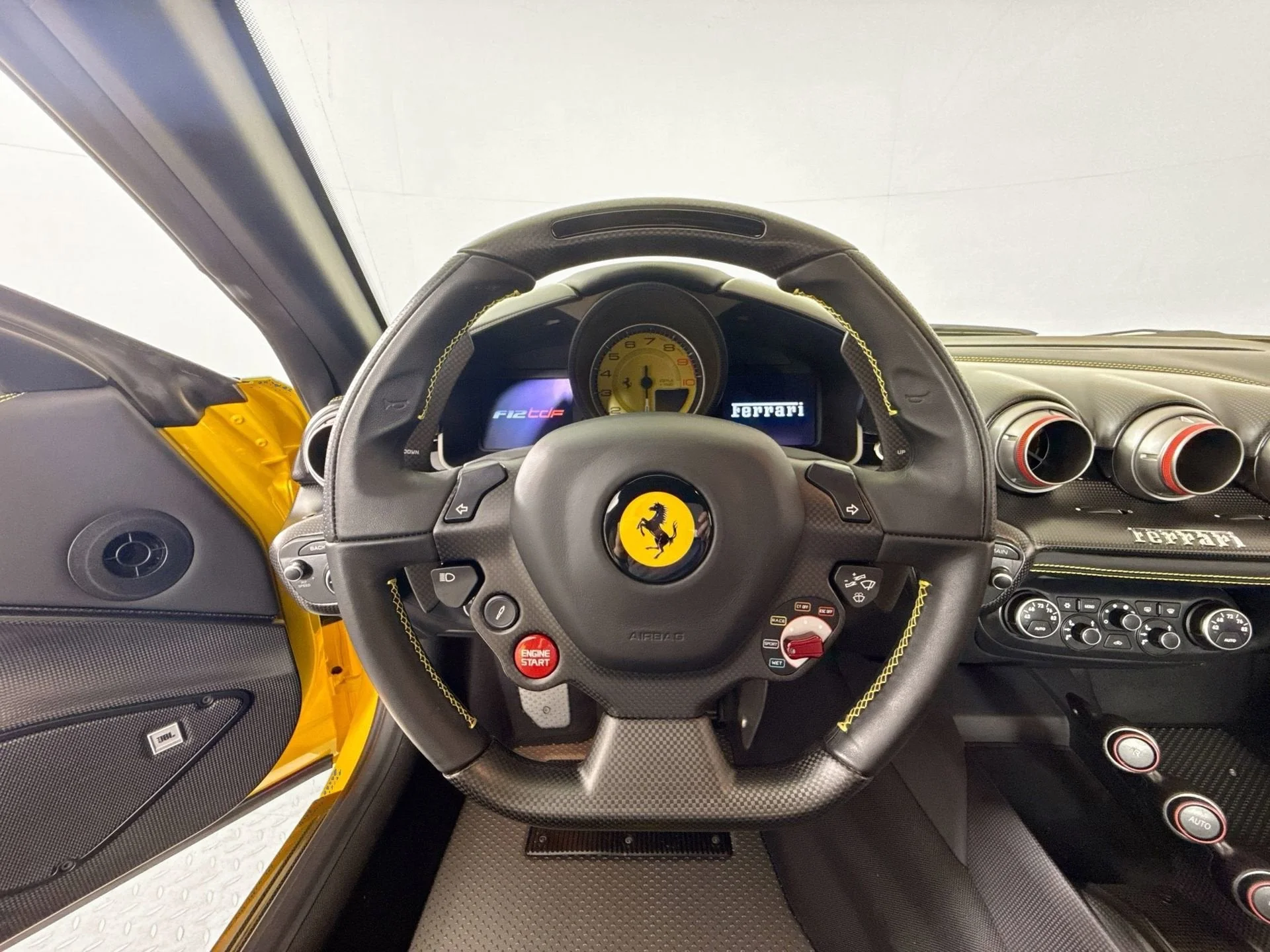 Certified Used 2017 Giallo Triplo Strato Ferrari Base image 10