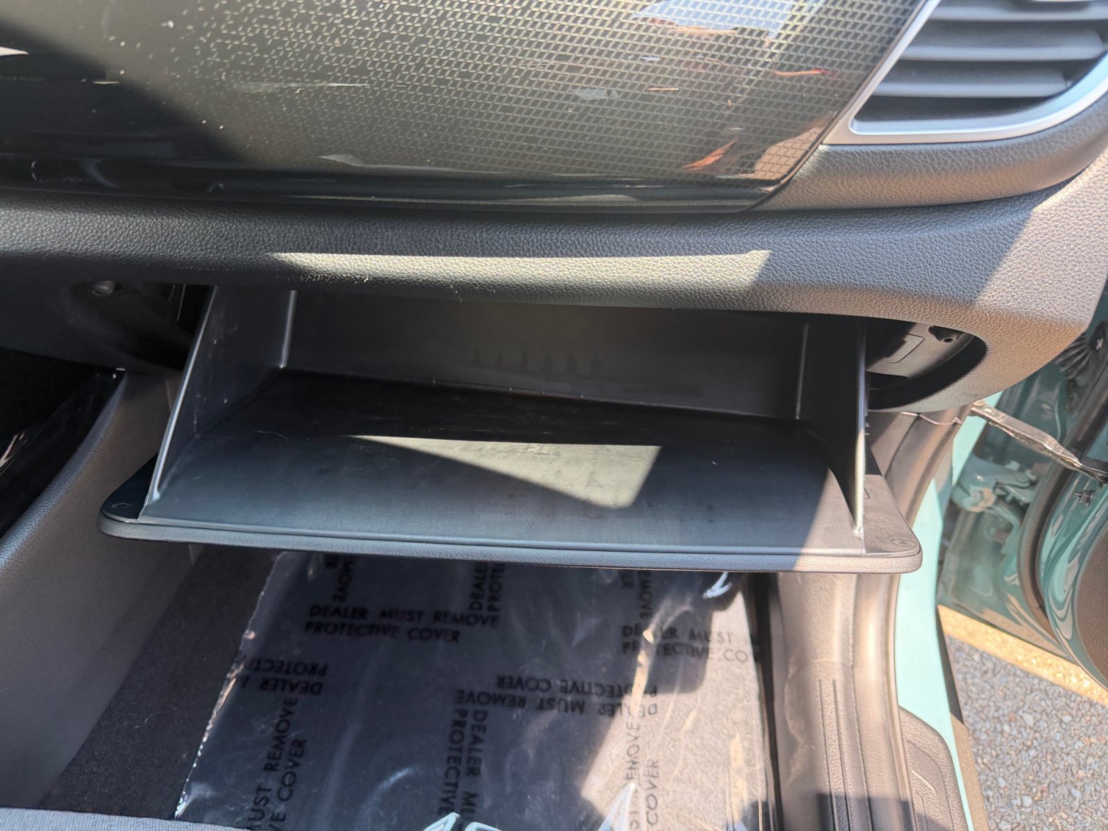 Certified Used 2024 Pluton Blue/Black Roof Kia S image 31