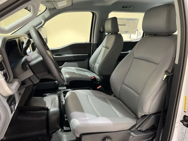 New 2026 Oxford White Ford F-250® XL image 43