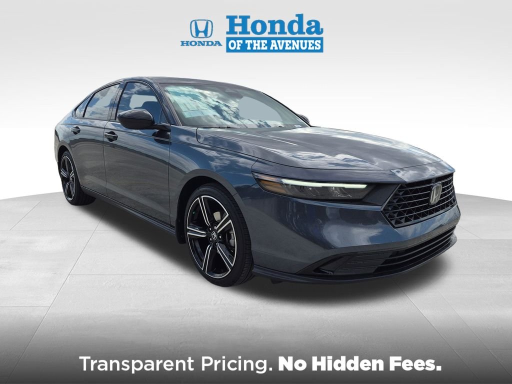 New 2026 Meteorite Gray Metallic Honda SE image 1