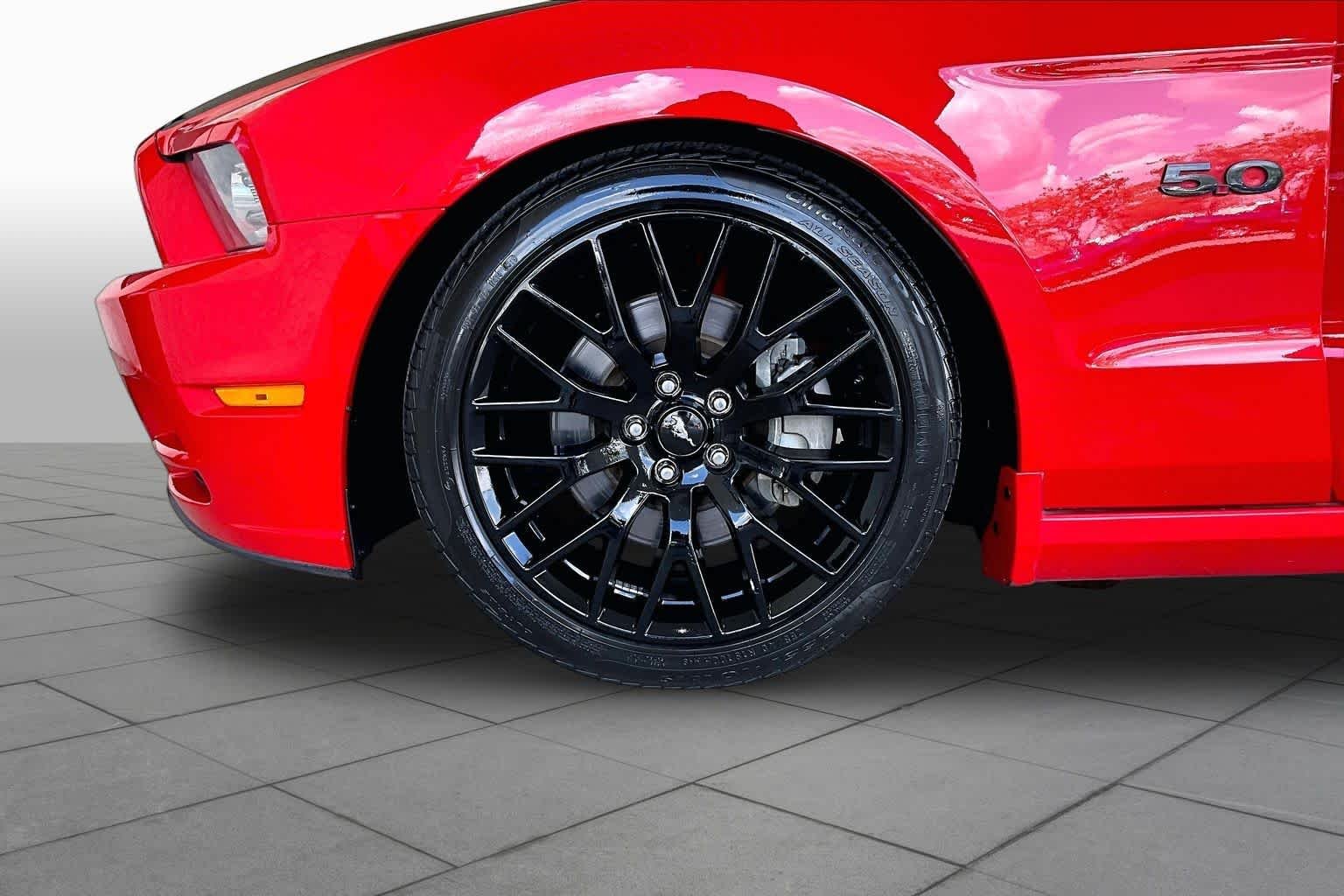 Used 2013 Race Red Ford GT Premium image 9