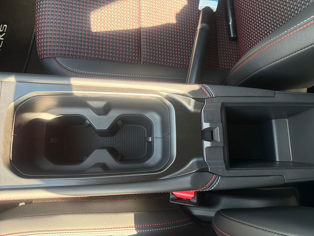 New 2026 Nissan Kicks SR 4D Sport Utility