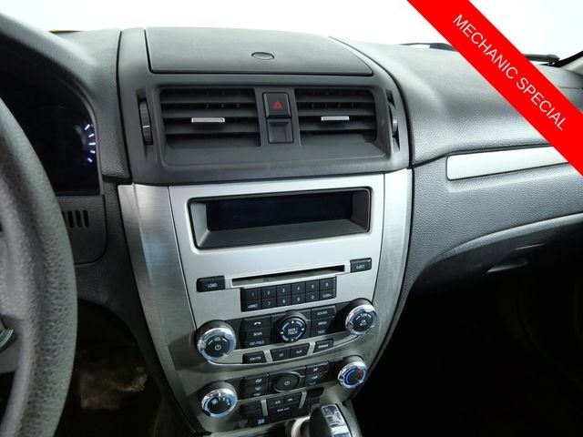 Used 2012 Red Ford SE image 17