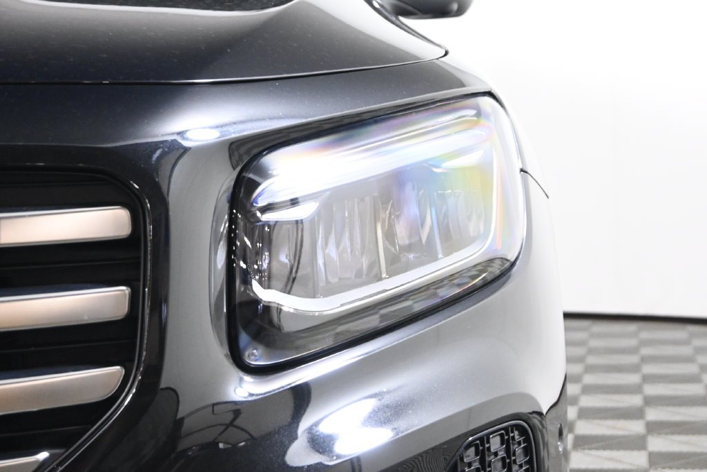 New 2026 Cosmos Black Metallic Mercedes-Benz GLB 250 image 49