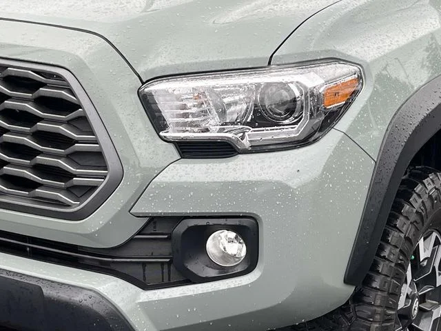 Used 2023  Toyota TRD Off-Road image 10