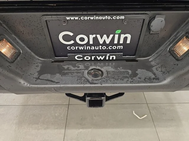 Used 2020 Agate Black Metallic Ford XLT image 16