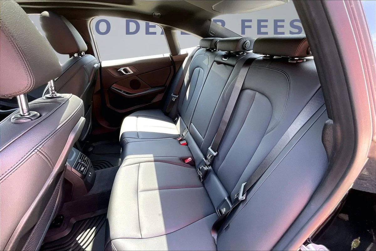 Used 2024  BMW xDrive image 22
