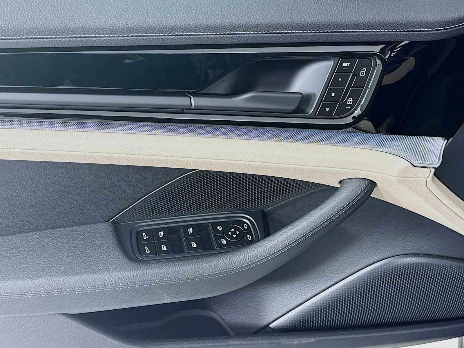 2026 Porsche Panamera Base - Photo 11