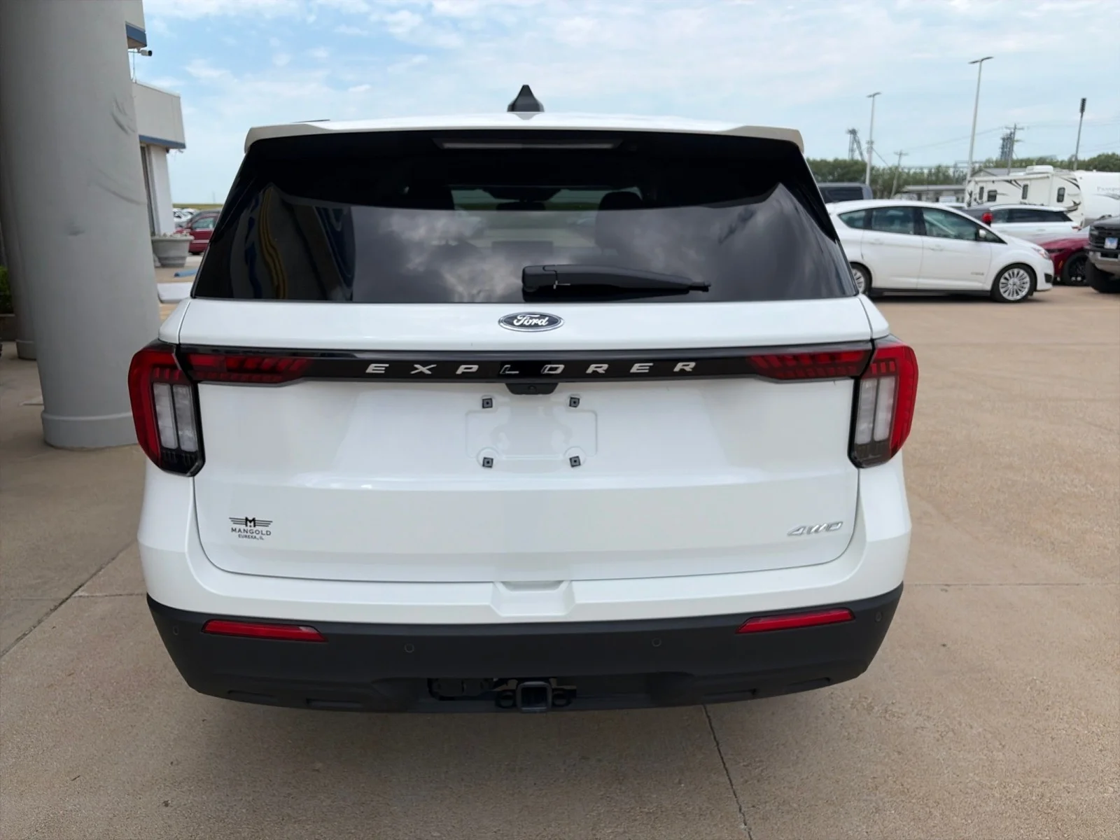 New 2026 Star White Metallic Tri-Coat Ford Active 100A image 7