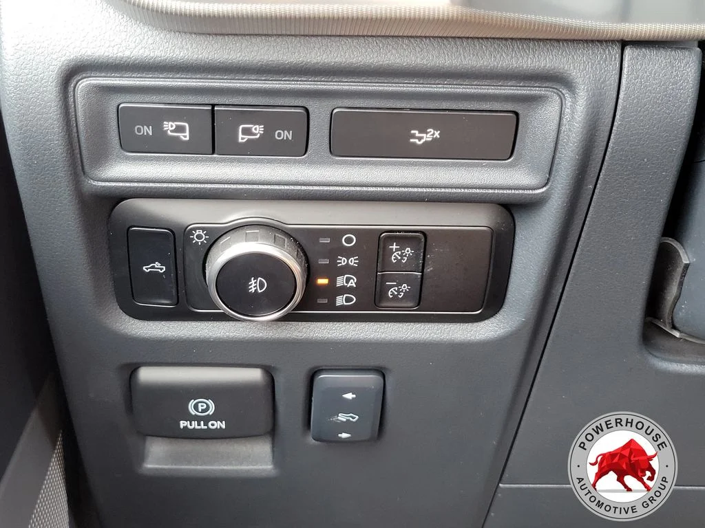 Used 2024 Black Ford Lariat image 27